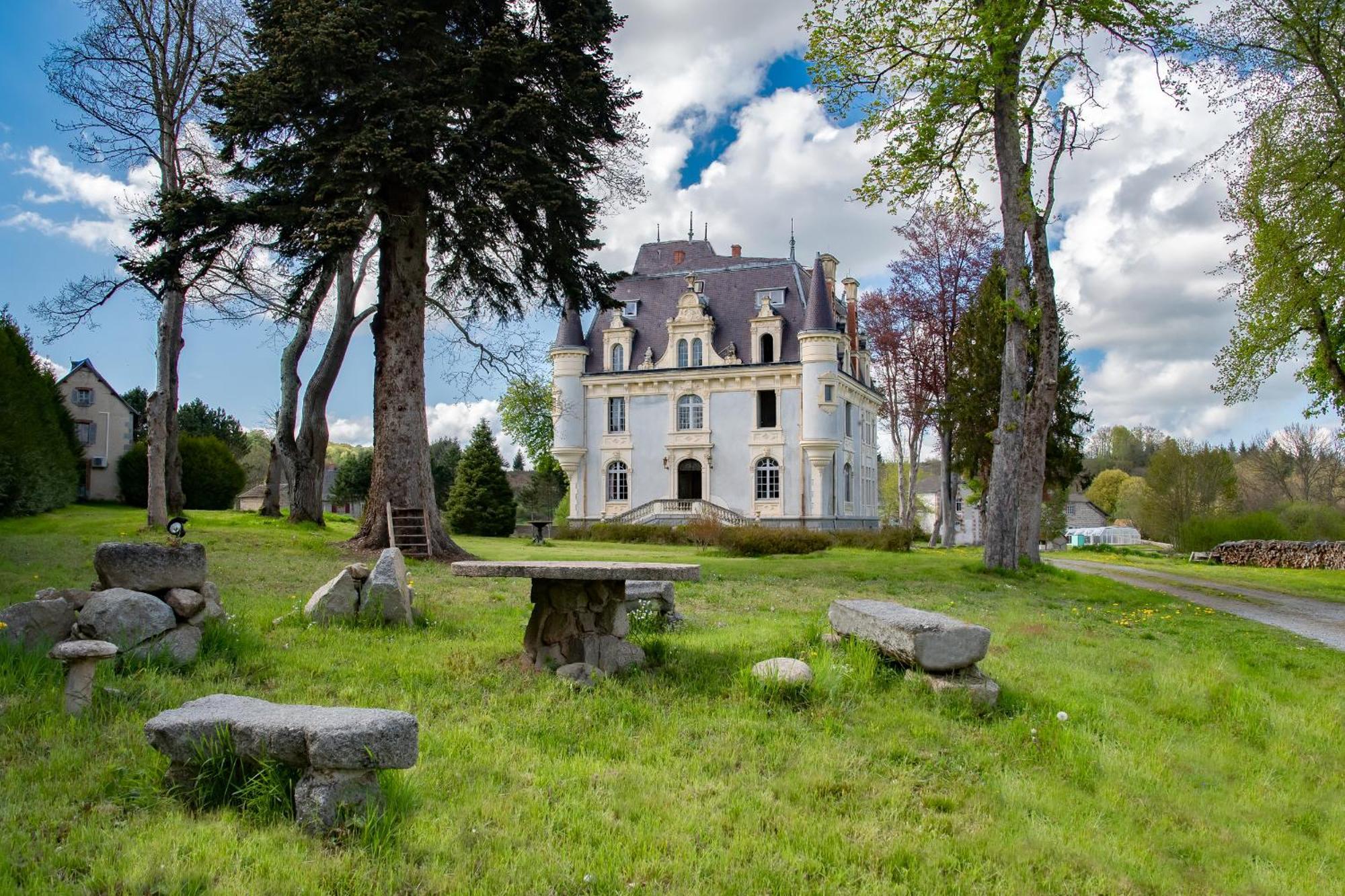 Chateau De Chazelpaud Saint-Bard Exterior photo